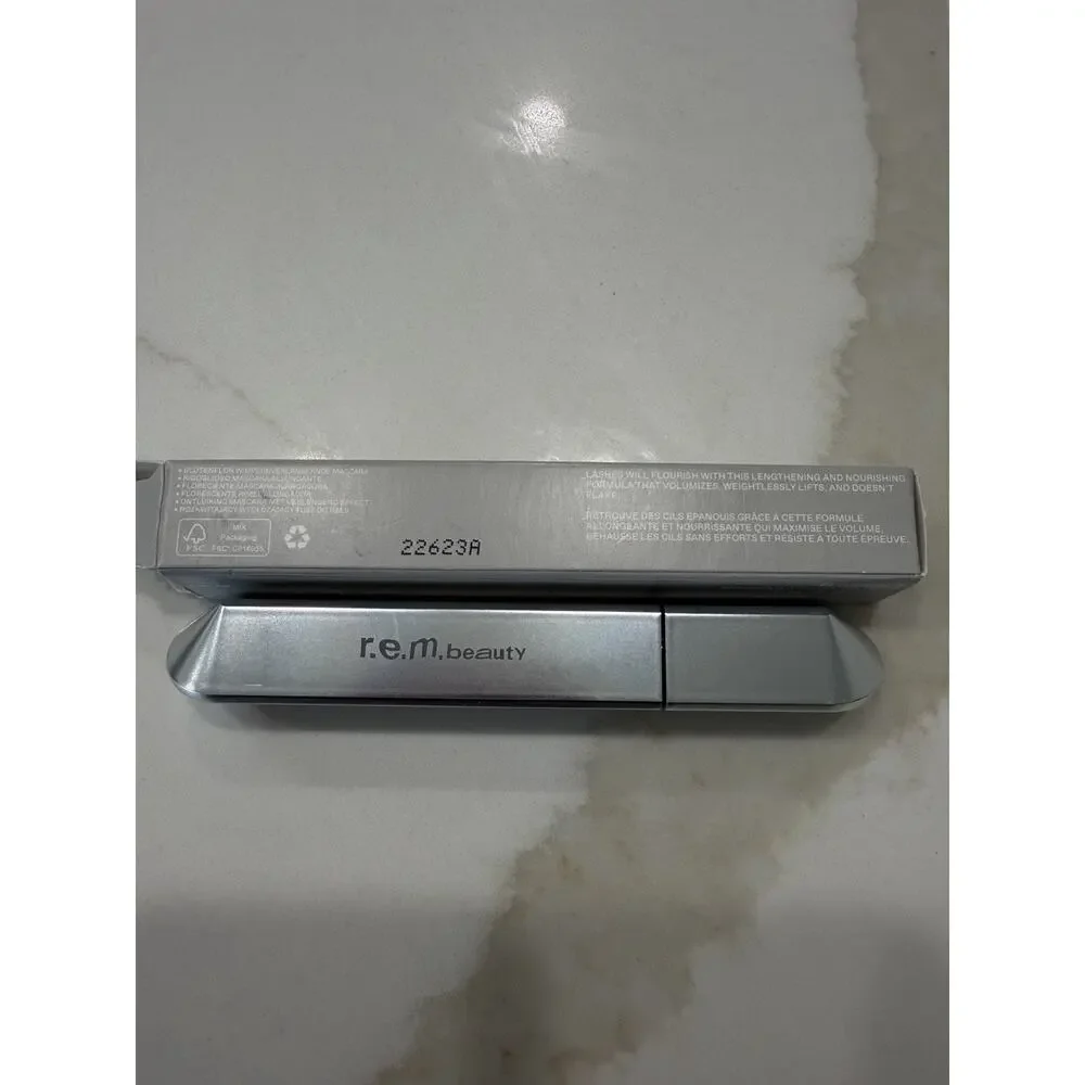Rem r.e.m. beauty Flourishing Lengthening Mascara Midnight Black Full Size NIB